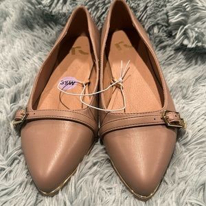 NWT REPORT Taupe Gold Rim Flats with Buckle over front. Various sizes.
